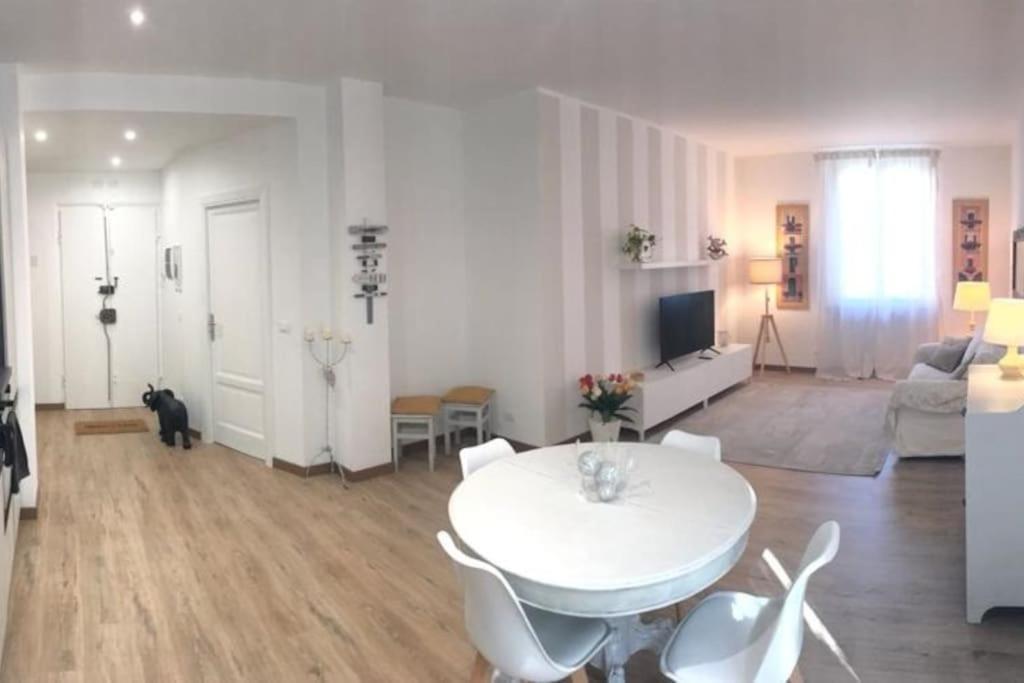 Pisi Home, 2 Min Dalla Spiaggia E Dall' Ospedale Gaslini Genova Eksteriør bilde