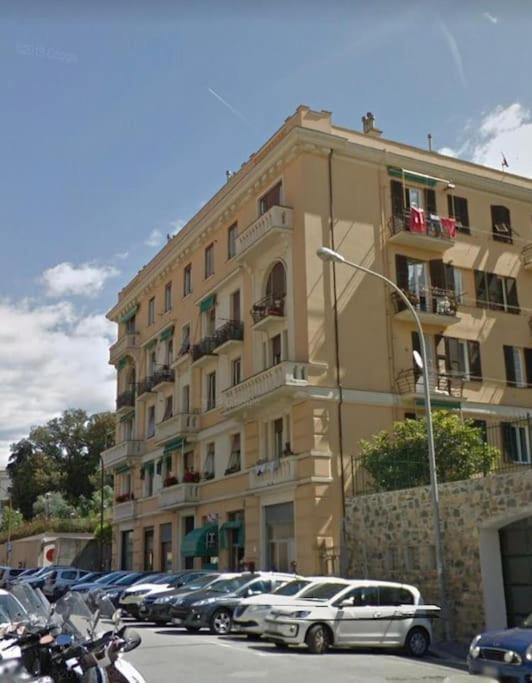 Pisi Home, 2 Min Dalla Spiaggia E Dall' Ospedale Gaslini Genova Eksteriør bilde